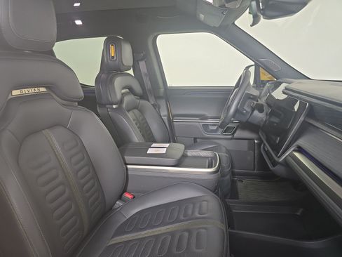 Used 2023 Rivian R1T Adventure AWD/4WD image 23