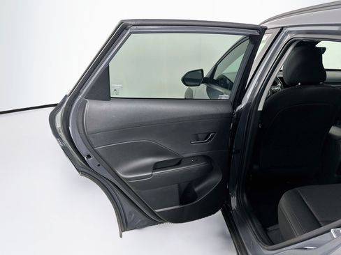 Used 2025 Hyundai Kona SEL FWD image 27