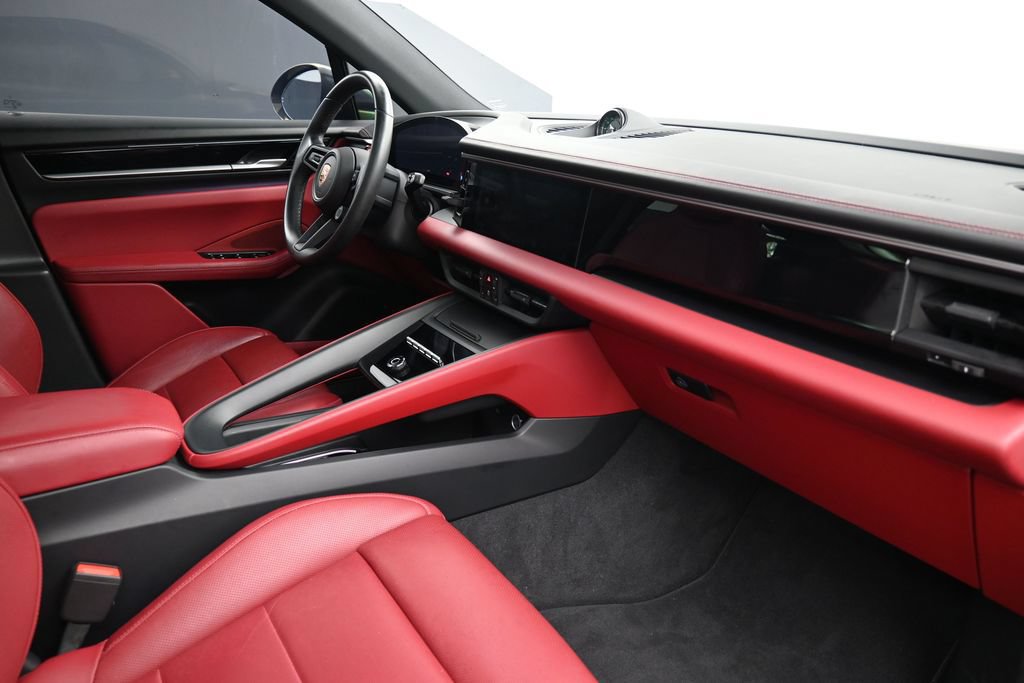 Certified 2025 Porsche Macan 4 Electric AWD/4WD image 14