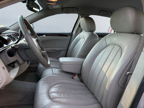 Used 2009 Buick Lucerne CXL image 15