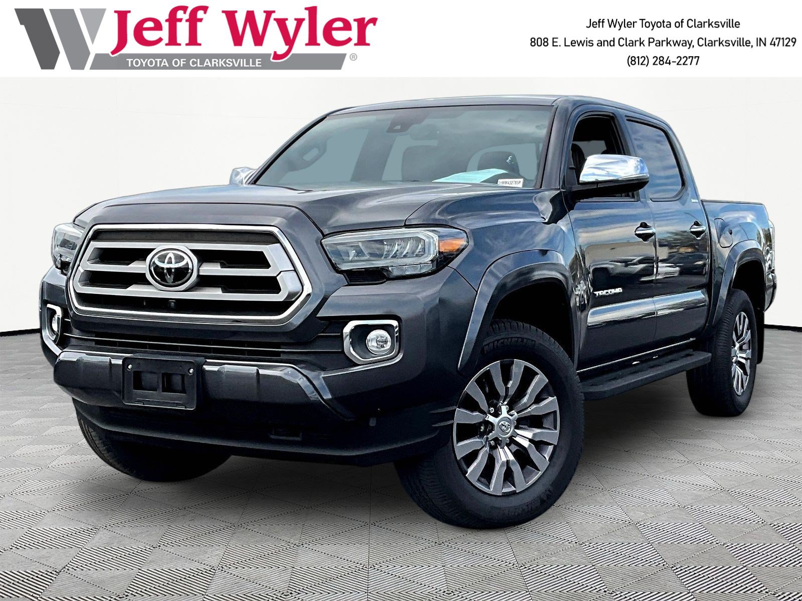 Used 2021 Toyota Tacoma Limited AWD/4WD image 1
