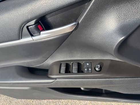 Certified 2021 Toyota Camry SE FWD image 17