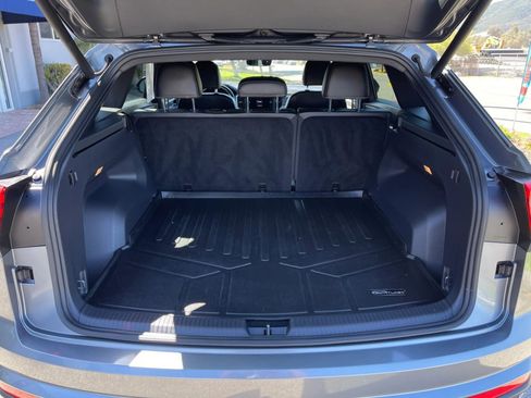 Used 2021 Volkswagen Atlas Cross Sport SE image 11