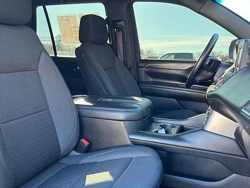 Used 2023 Chevrolet Tahoe LS image 8
