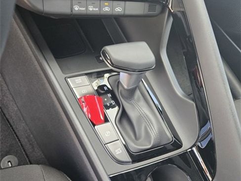 New 2025 Hyundai Elantra SEL image 15