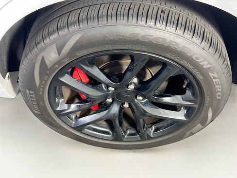 Used 2023 Dodge Durango R/T w/ Tow 'N Go Package AWD/4WD image 33