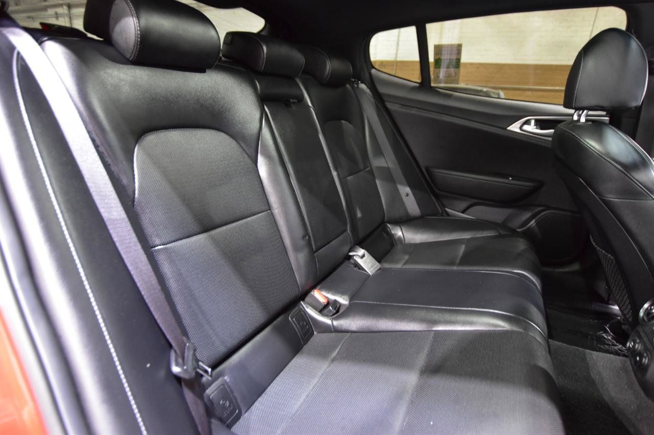 Used 2022 Kia Stinger GT1 AWD/4WD image 38