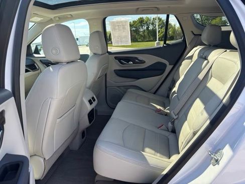 Certified 2024 GMC Terrain Denali w/ Denali Premium Package AWD/4WD image 20