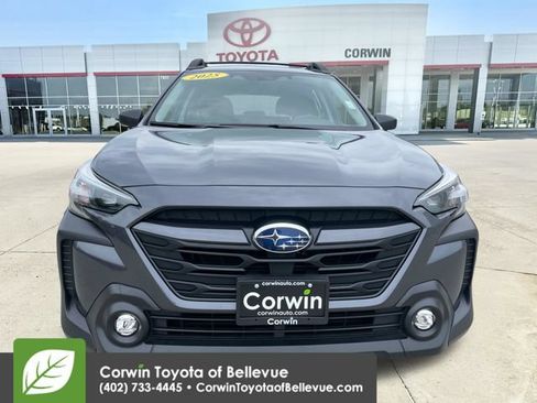 Used 2025 Subaru Outback AWD/4WD image 15