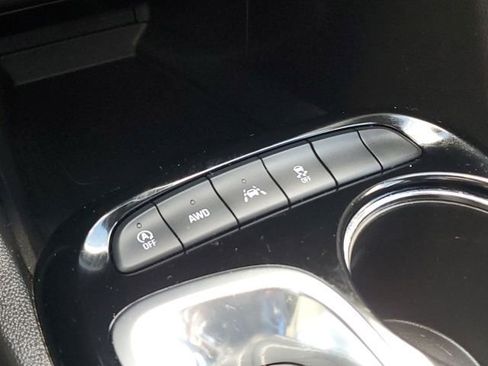 Used 2023 Buick Encore GX Essence w/ Experience Buick Package AWD/4WD image 24