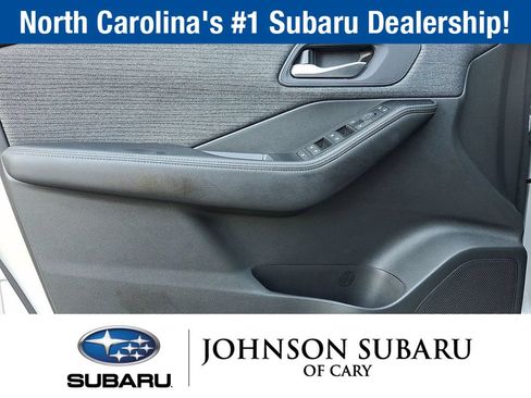 Used 2023 Nissan Rogue SV FWD image 11