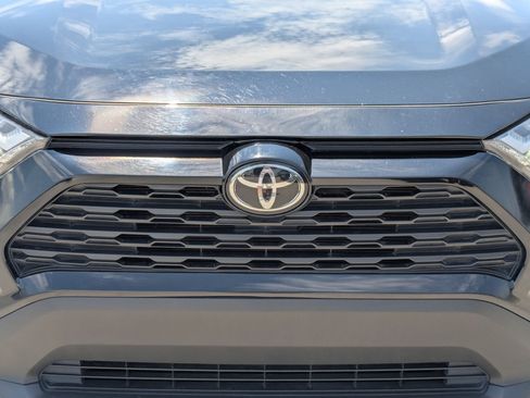 Used 2024 Toyota RAV4 XLE AWD/4WD image 9