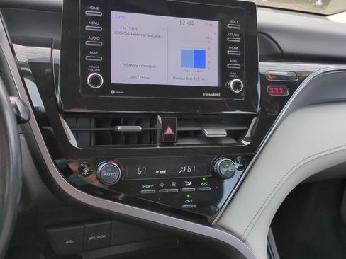 Used 2023 Toyota Camry SE image 17