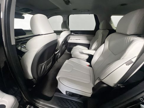 Used 2024 Hyundai Palisade SEL w/ Premium Package FWD image 29
