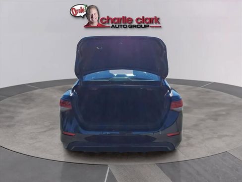 Used 2024 Nissan Sentra S image 9