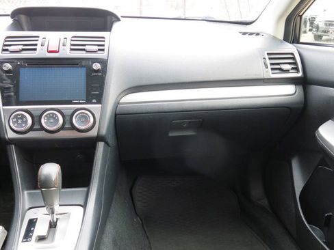 Used 2017 Subaru Crosstrek 2.0i Premium image 21