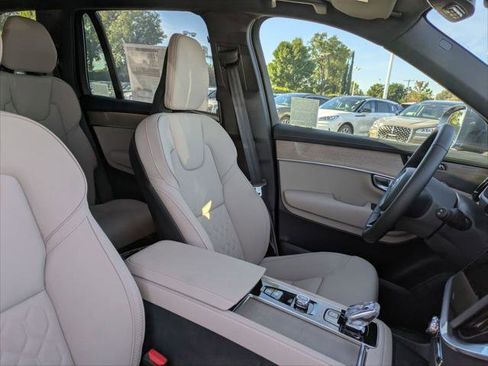 New 2026 Volvo XC90 B6 Plus w/ Protection Package Premier image 14