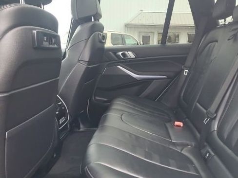 Used 2022 BMW X5 xDrive40i w/ M Sport Package AWD/4WD image 15