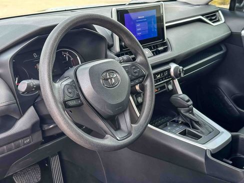 Used 2025 Toyota RAV4 XLE w/ Convenience Package FWD image 12