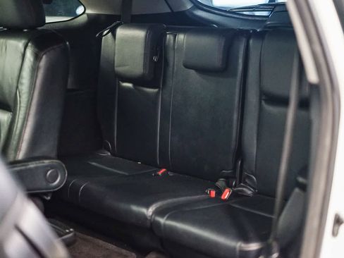 Used 2014 Toyota Highlander Limited w/ Driver Technology Package image 21