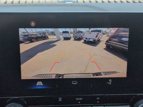 Used 2024 Chevrolet Colorado Trail Boss AWD/4WD image 15
