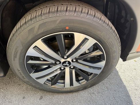 New 2025 Mitsubishi Outlander Sport ES image 9