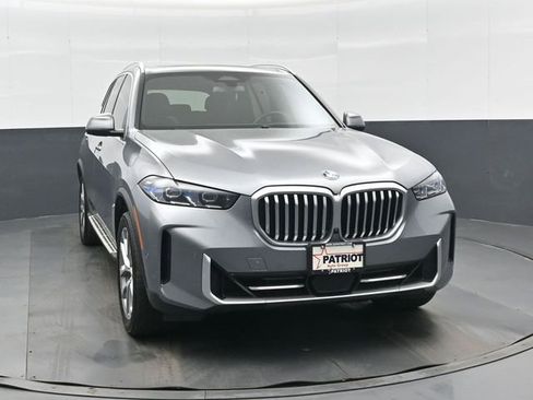 Used 2025 BMW X5 xDrive40i AWD/4WD image 10