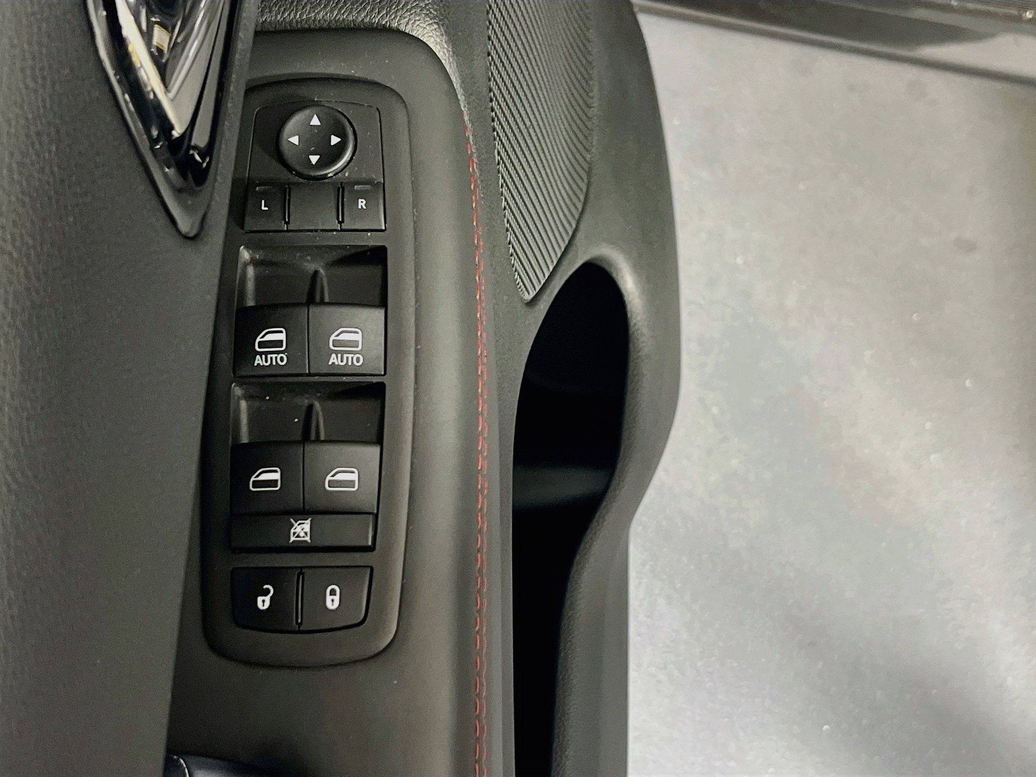 Used 2023 Dodge Durango R/T AWD/4WD image 18