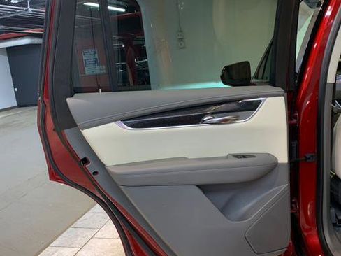 Used 2021 Cadillac XT6 Premium Luxury image 45