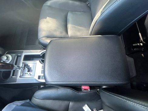 Used 2023 Toyota 4Runner Limited AWD/4WD image 22