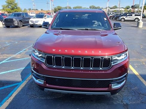 Used 2024 Jeep Wagoneer Series II w/ Flexible Seating Group AWD/4WD image 42
