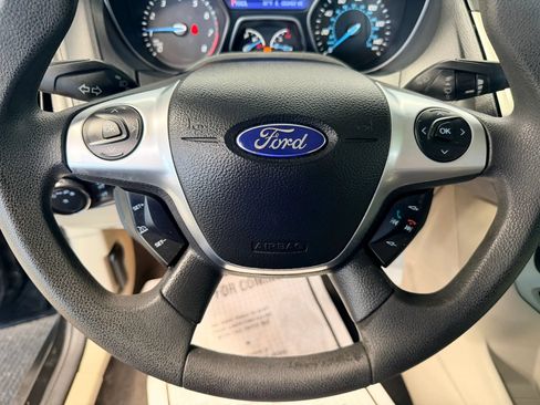 Used 2013 Ford Focus SE FWD image 9