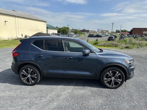Used 2020 Volvo XC40 T5 Inscription w/ Protection Package AWD/4WD image 9
