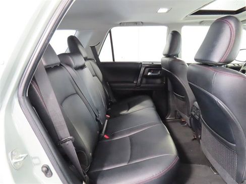 Used 2023 Toyota 4Runner TRD Off-Road Premium w/ Moonroof Package AWD/4WD image 35