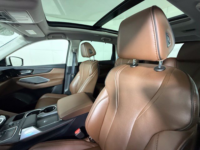 Used 2024 Acura MDX w/ Advance Package AWD/4WD image 5