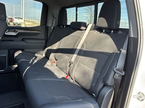 New 2026 GMC Sierra 1500 SLE w/ Preferred Package image 10