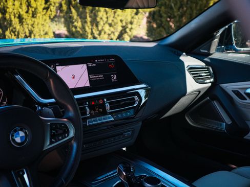 Used 2020 BMW Z4 sDrive30i w/ Executive Package image 19