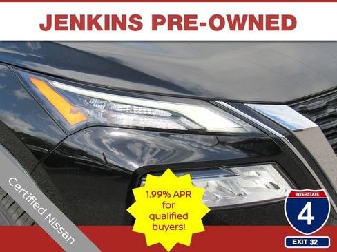 Certified 2023 Nissan Rogue SV image 9