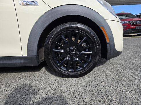 Used 2016 MINI Cooper S image 19