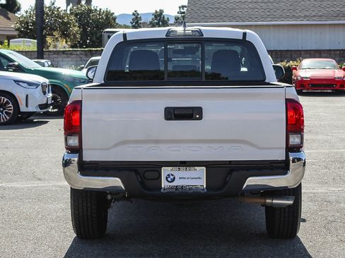 Used 2019 Toyota Tacoma SR5 image 5