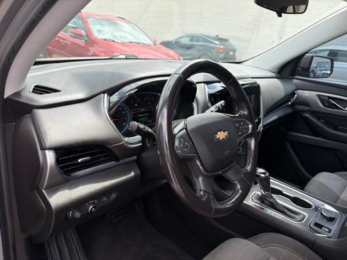 Used 2019 Chevrolet Traverse LT AWD/4WD image 15