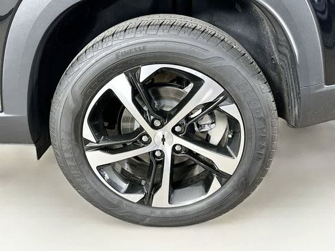 Used 2024 Chevrolet Trax RS w/ Sunroof Package image 8