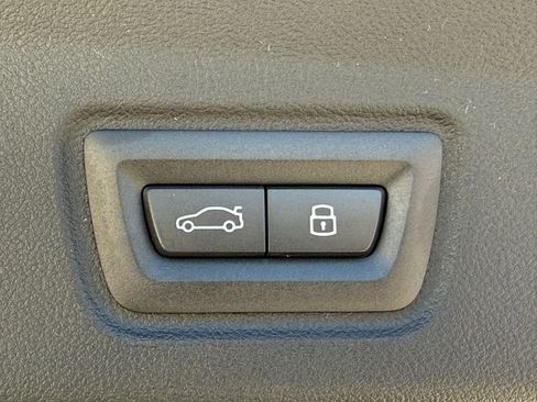 New 2026 BMW i4 eDrive40 RWD image 17