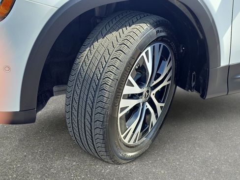 Certified 2025 Mercedes-Benz GLB 250 image 30