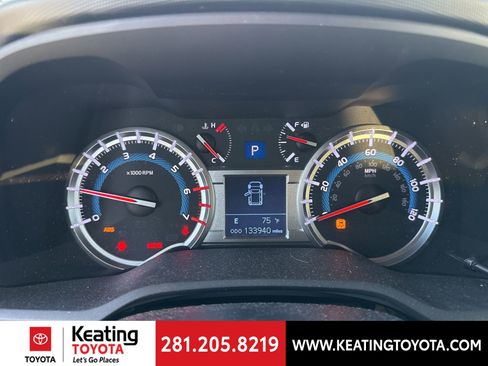 Used 2014 Toyota 4Runner Limited image 12