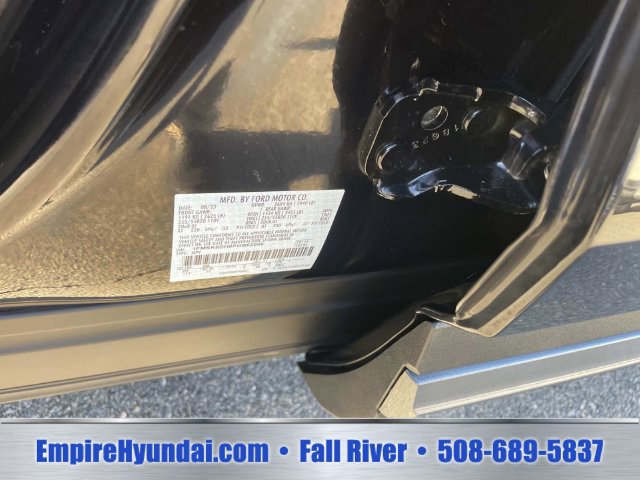 Used 2023 Ford Explorer XLT w/ Equipment Group 202A AWD/4WD image 21