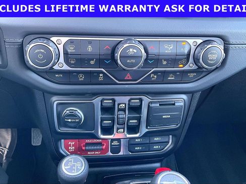 Used 2026 Jeep Gladiator Mojave AWD/4WD image 26