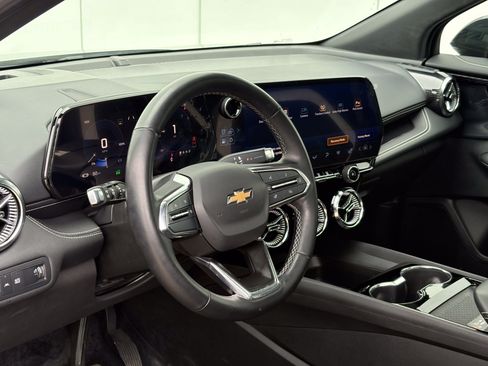 Used 2024 Chevrolet Blazer EV LT AWD/4WD image 15