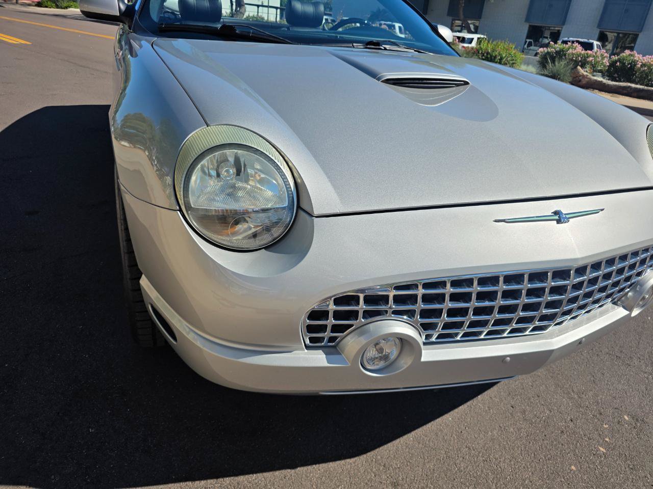 Used 2005 Ford Thunderbird RWD image 21