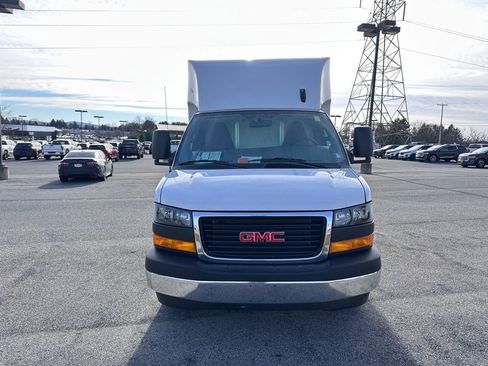 New 2025 GMC Savana 3500 w/ Power Convenience Package RWD image 4